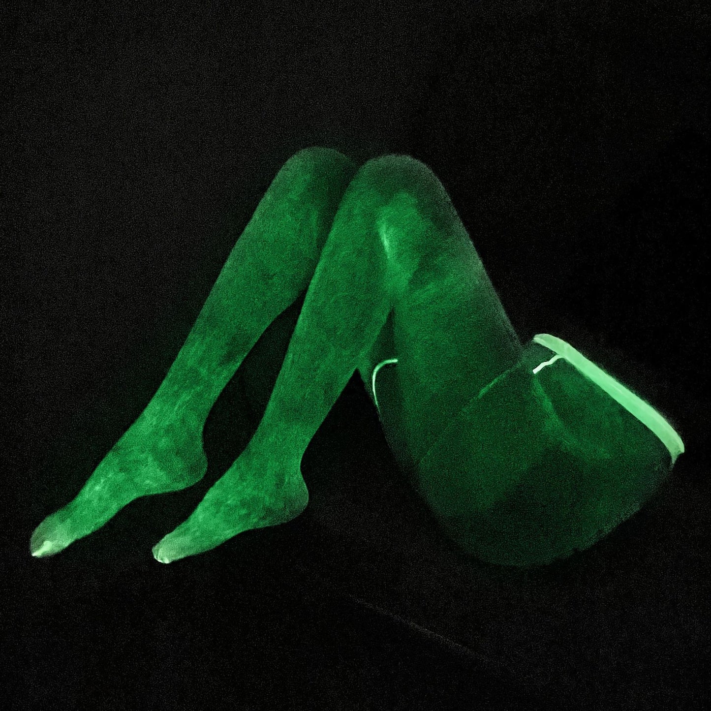 Amazon AliExpress Hot-Selling Fluorescent Fishnet Stockings Luminous Bodysuit Sexy Fun Nightclub Flirting Pantyhose Manufacturer