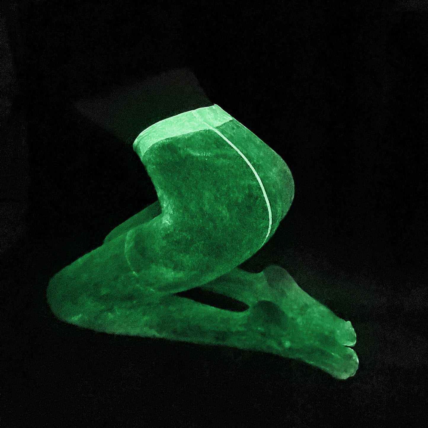 Amazon AliExpress Hot-Selling Fluorescent Fishnet Stockings Luminous Bodysuit Sexy Fun Nightclub Flirting Pantyhose Manufacturer