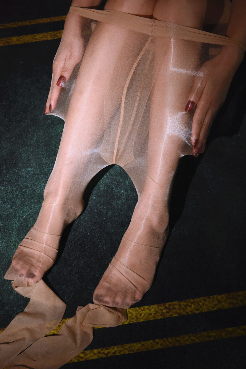 Aurora T Oil-resistant Shiny Smooth Ultra-thin Open-crotch Stockings Fully Transparent Scented High-Waisted High-Stretch Pantyhose for Women