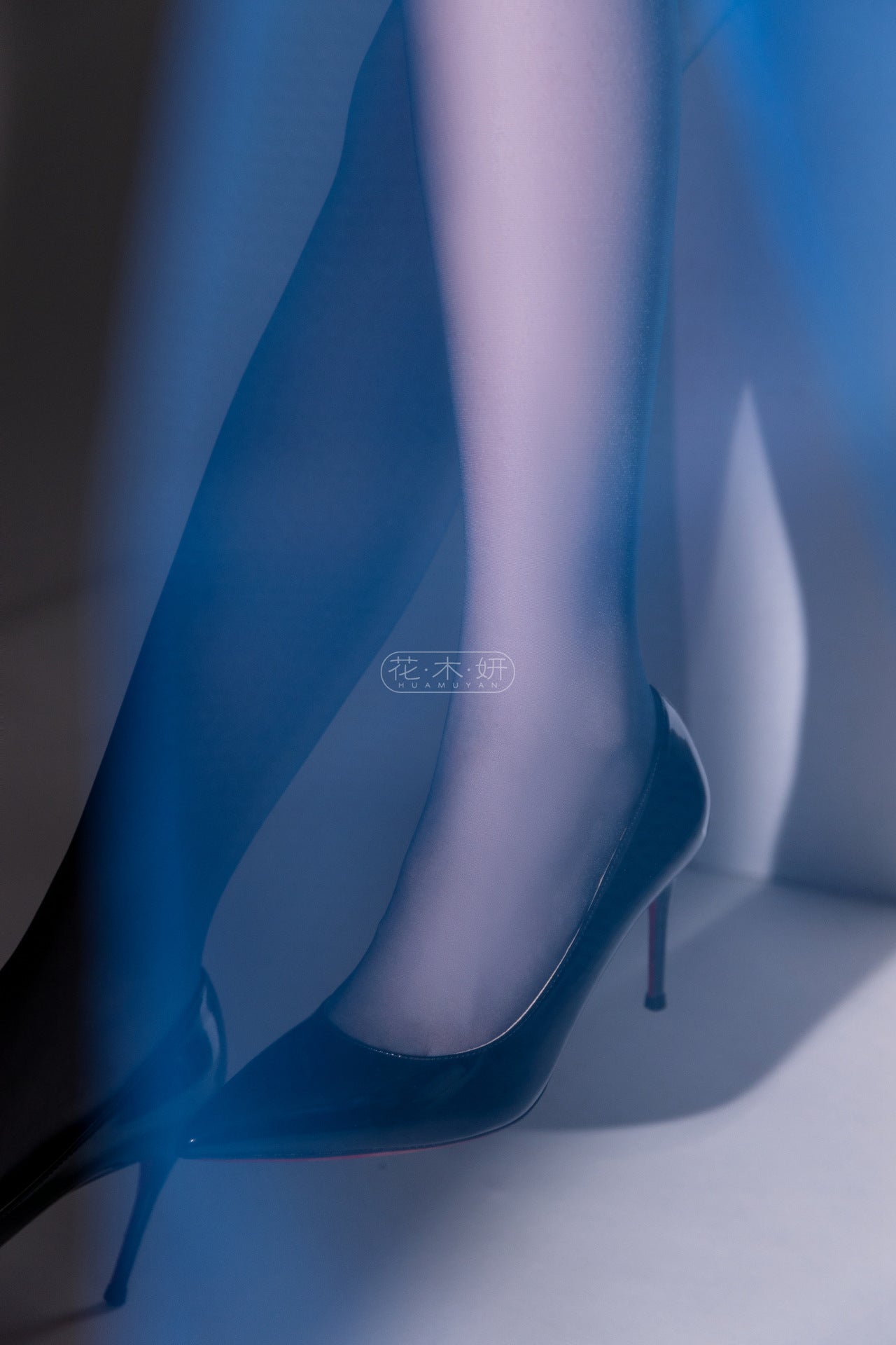 【Long Tube Back Vertical Line】Flower and Wood Beauty H117Over-the-knee Lace Trim Silicone Non-slip Ultra-thin Transparent Toe Stockings