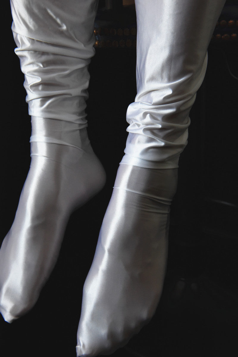 Men's Sexy Shiny Smooth Skin-Friendly Footed Back Seam Stockings Silky Ultra Elastic Tight Dance Yoga Pantyhose